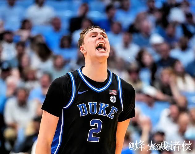 StatMuse:仅詹姆斯在18岁时比弗拉格首发出战更多比赛 StatMuse:仅詹姆斯在18岁时比弗拉格首发出战更多比赛